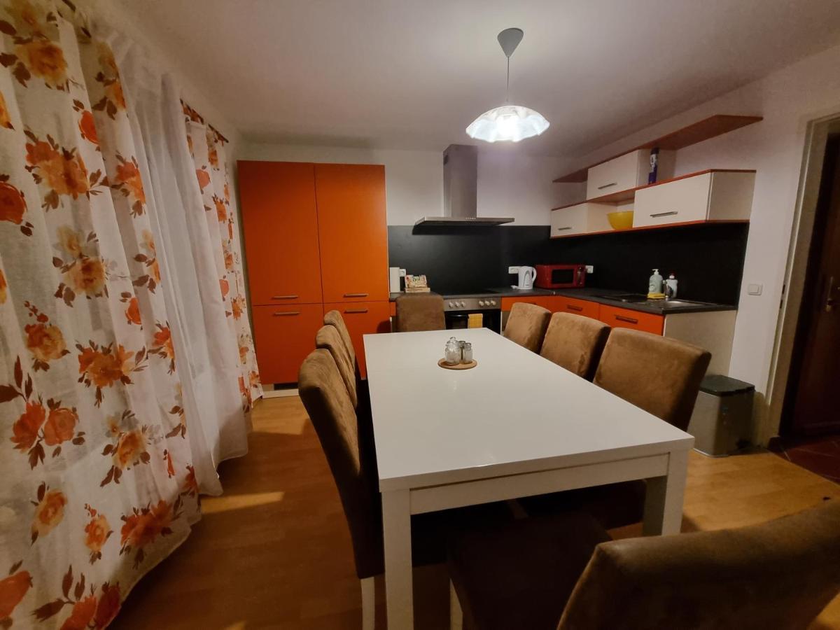Apartmán Cozy Nest Solnohrad Exteriér fotografie